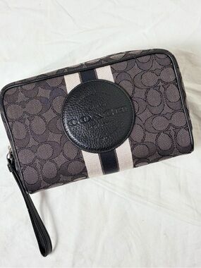 Coach Dempsey Boxy Cosmetic Case Bag 20 - C9119